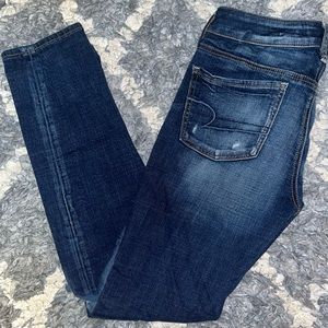 american eagle distressed jeans